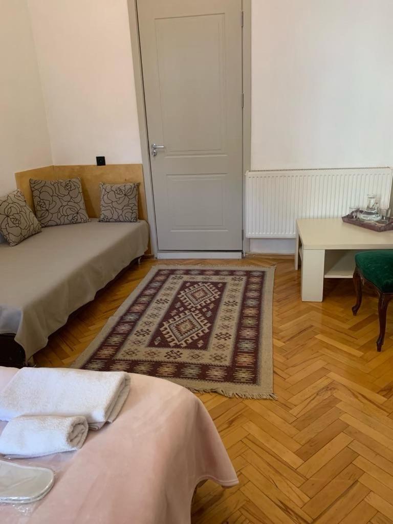 Leila Apartment Тбілісі Екстер'єр фото